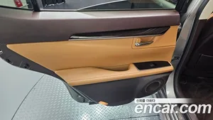 Lexus ES, 2018 — миниатюра 14