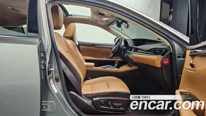 Lexus ES, 2018 — миниатюра 15