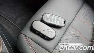 Mini Cooper, 2025 — миниатюра 16