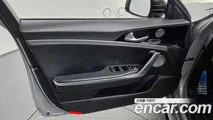 Kia Stinger, 2017 — миниатюра 14