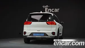 Kia Niro, 2022 — миниатюра 4