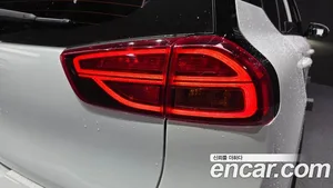 Kia Niro, 2022 — миниатюра 9