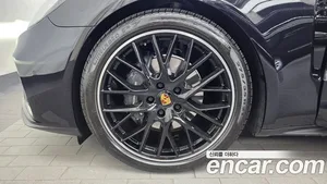 Porsche Panamera, 2023 — миниатюра 5