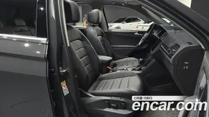 Volkswagen Tiguan, 2022 — миниатюра 15
