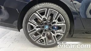 BMW 5-Series, 2025 — миниатюра 5