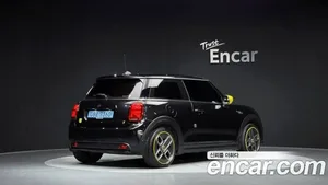 Mini Cooper, 2023 — миниатюра 2