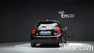 Mini Cooper, 2023 — миниатюра 4