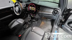 Mini Cooper, 2023 — миниатюра 10