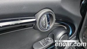 Mini Cooper, 2023 — миниатюра 16