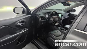 Jeep Cherokee, 2021 — миниатюра 13