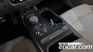 Genesis GV60, 2022 — миниатюра 9
