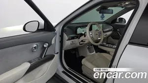 Genesis GV60, 2022 — миниатюра 10