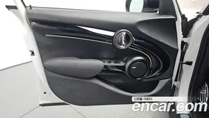 Mini Cooper, 2023 — миниатюра 14
