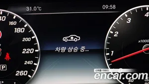 Mercedes-Benz E-Class, 2017 — миниатюра 17