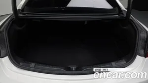 Mercedes-Benz E-Class, 2017 — миниатюра 20