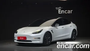 Tesla Model 3, 2022 — миниатюра 1