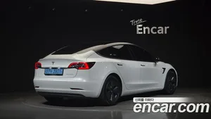 Tesla Model 3, 2022 — миниатюра 2