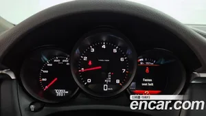 Porsche Macan, 2021 — миниатюра 11