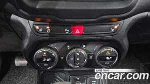Jeep Renegade, 2017 — миниатюра 19