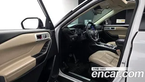 Ford Explorer, 2019 — миниатюра 13