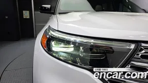 Ford Explorer, 2019 — миниатюра 8