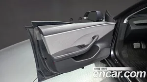 Tesla Model 3, 2024 — миниатюра 13