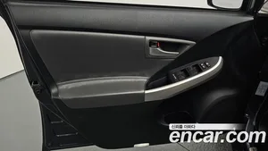 Toyota Prius, 2014 — миниатюра 13