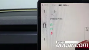 Tesla Model 3, 2024 — миниатюра 12