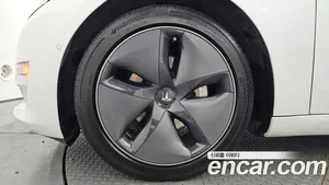 Tesla Model 3, 2020 — миниатюра 5