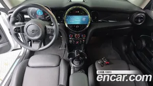 Mini Cooper, 2023 — миниатюра 10