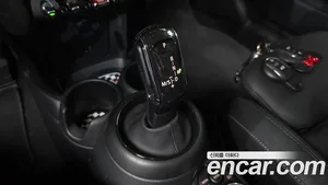 Mini Cooper, 2023 — миниатюра 12