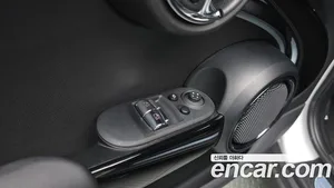 Mini Cooper, 2023 — миниатюра 17