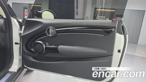 Mini Cooper, 2023 — миниатюра 15
