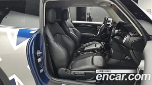 Mini Cooper, 2018 — миниатюра 16