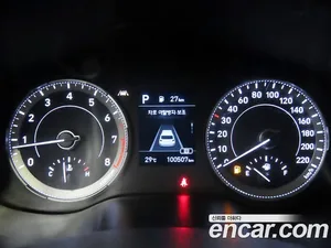 Hyundai Venue, 2022 — миниатюра 9