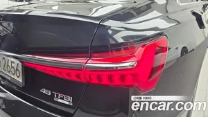Audi A6, 2021 — миниатюра 9