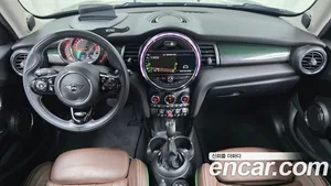 Mini Cooper, 2019 — миниатюра 9