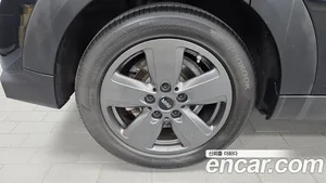 Mini Cooper, 2023 — миниатюра 5