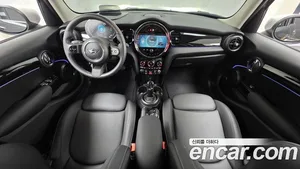 Mini Cooper, 2023 — миниатюра 7