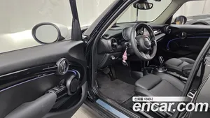 Mini Cooper, 2023 — миниатюра 10