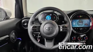 Mini Cooper, 2023 — миниатюра 13