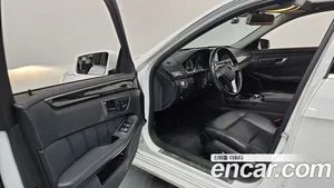 Mercedes-Benz E-Class, 2013 — миниатюра 10