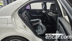 Mercedes-Benz E-Class, 2013 — миниатюра 12