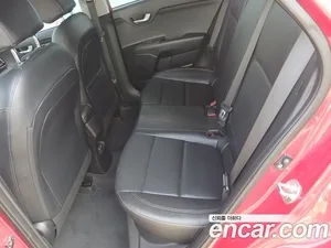 Kia Stonic, 2018 — миниатюра 8