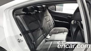 Hyundai Avante, 2018 — миниатюра 17
