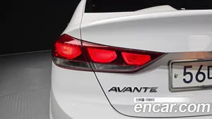 Hyundai Avante, 2018 — миниатюра 9