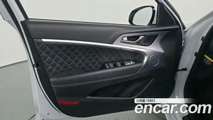 Genesis G70, 2018 — миниатюра 14