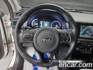 Kia Niro, 2019 — миниатюра 9