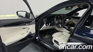 BMW 5-Series, 2022 — миниатюра 10