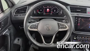 Volkswagen Tiguan, 2022 — миниатюра 13